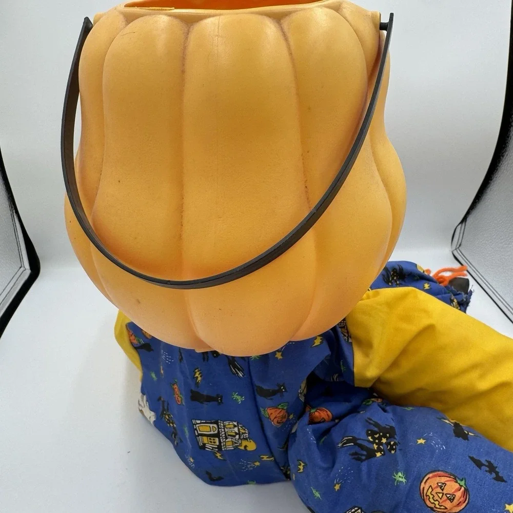 Vintage Handmade Pooh‎ Halloween Candy Bucket Or Decoration